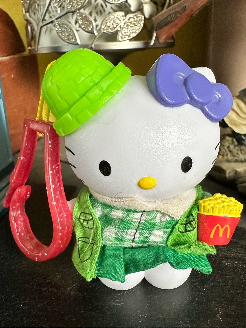 2000 Sanrio McDonald's Hello Kitty Picnic Keychain Figure
